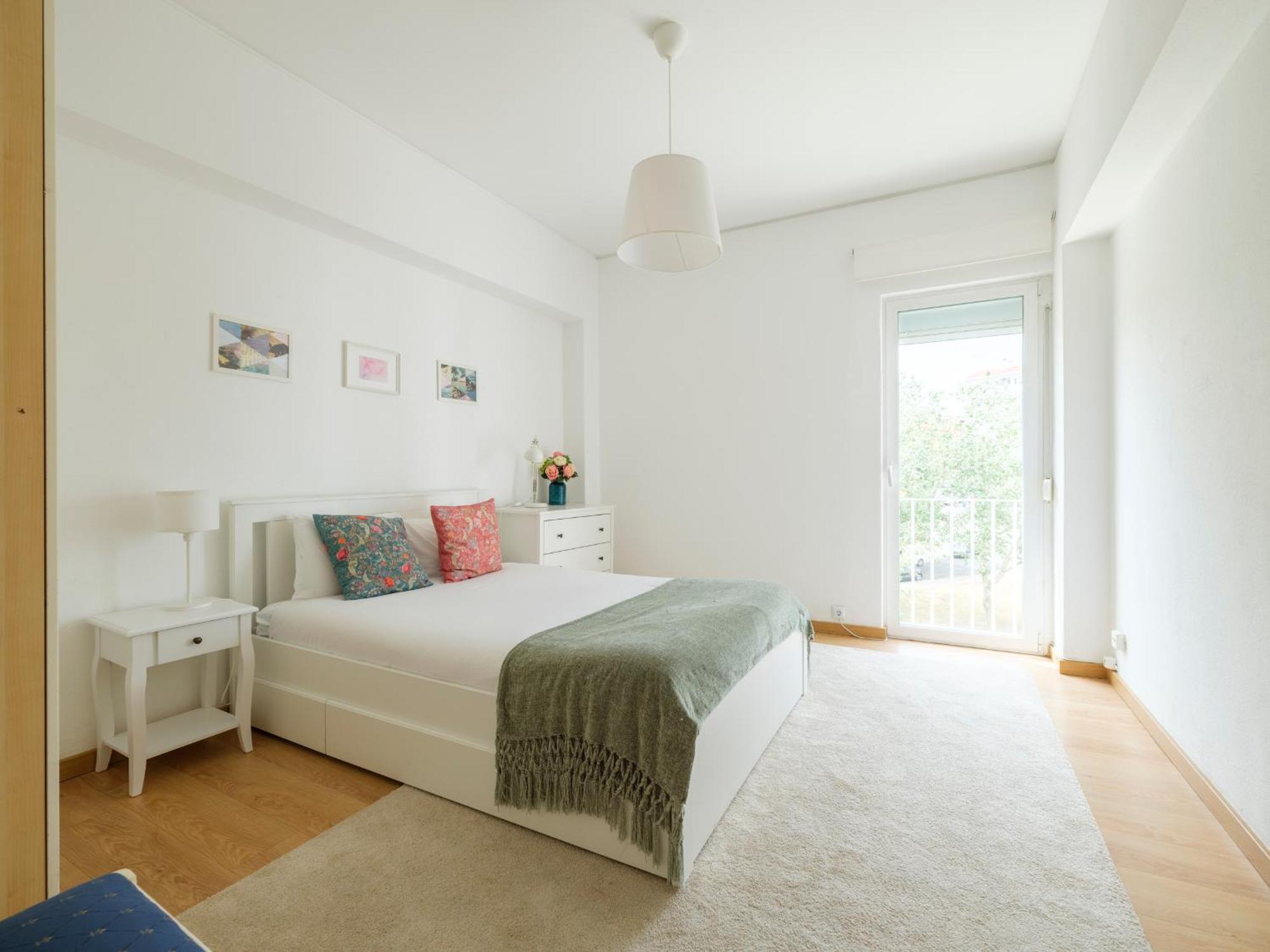 Olivais Spacious Apartment Near Airport リスボン エクステリア 写真
